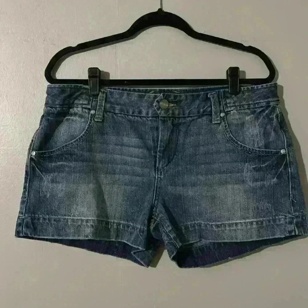 Madison Denim Shorts Size 13/14 Juniors